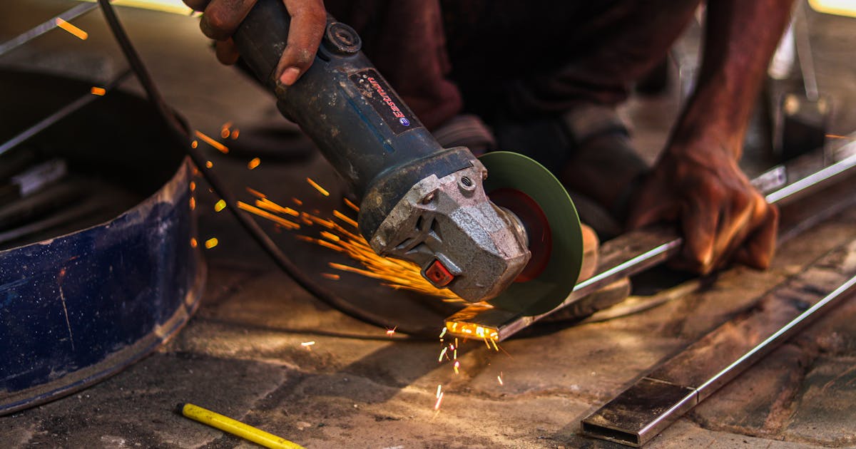 Grinding a steel surface with an angle grinder — abrasive selection for stainless steel, Ontario